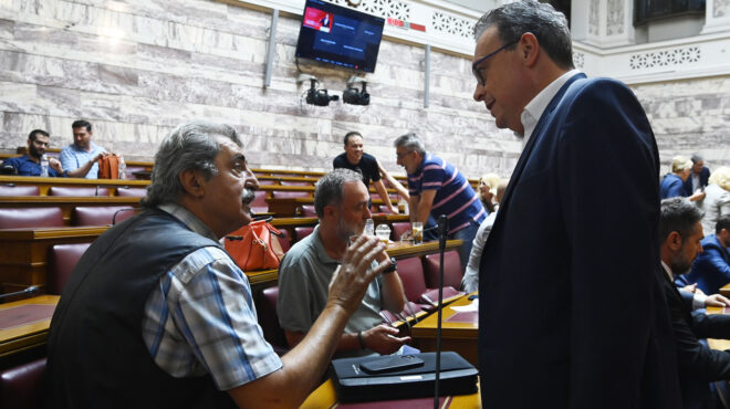 συριζα-κόκκινη-κάρτα-στον-π-πολάκη-563144788