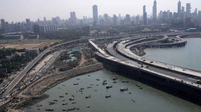 τραπεζικοί-κολοσσοί-επενδύουν-σε-κρα-563118799