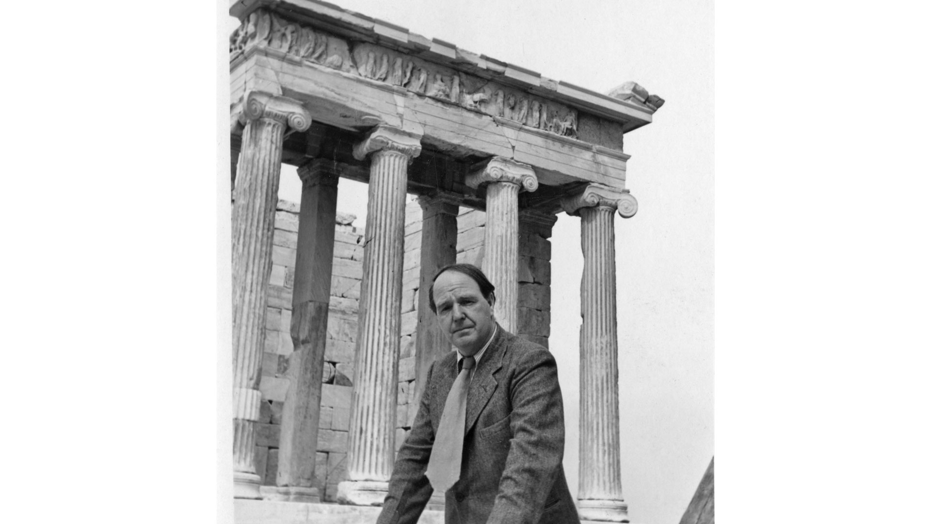 ο-γλύπτης-που-γοητεύτηκε-από-τη-χώρα-μα-563141569