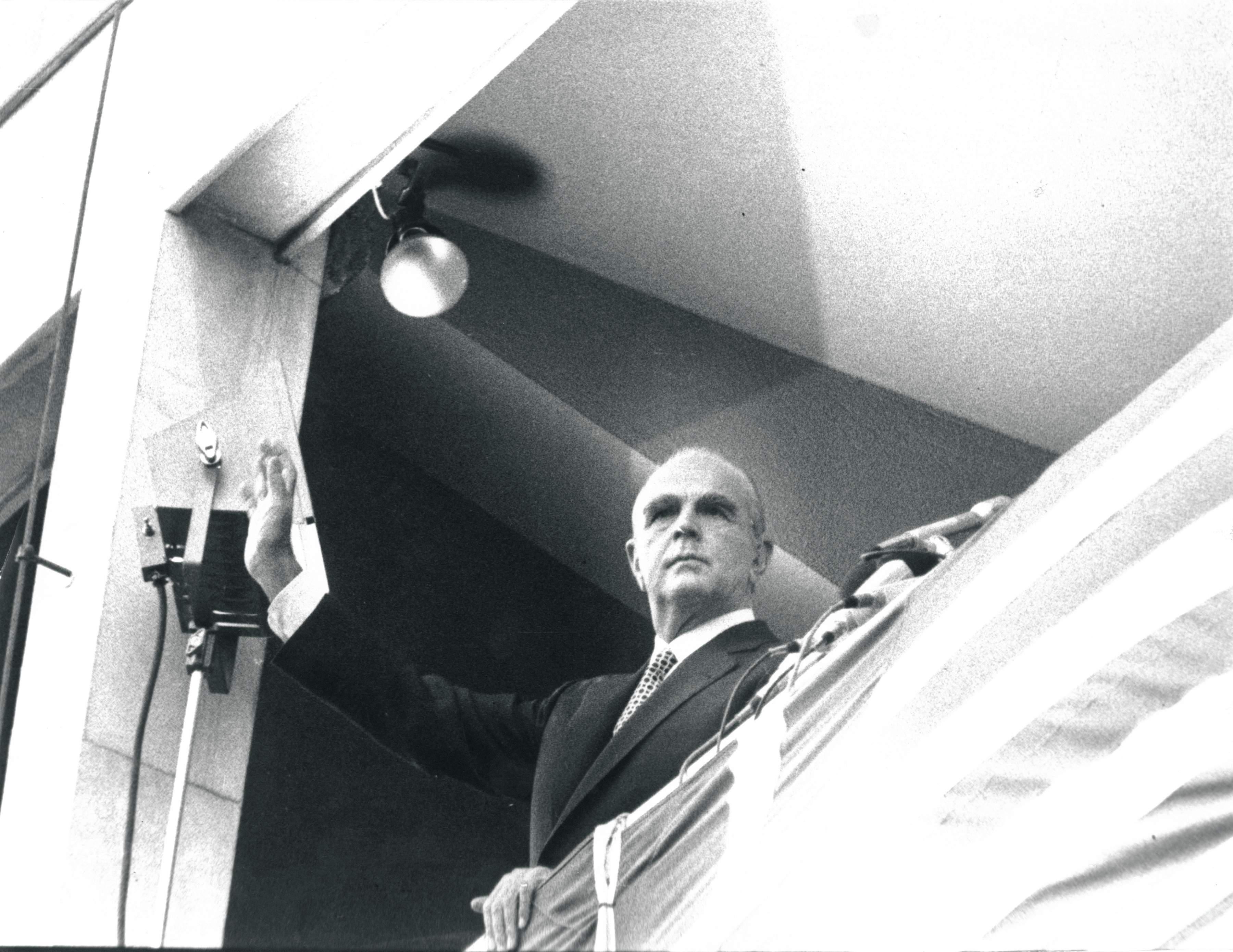 Μεταπολίτευση: Oι πρώτες μέρες-8