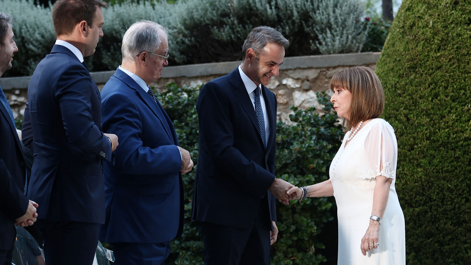 Γιορτή για τη Δημοκρατία με τρία μηνύματα-1