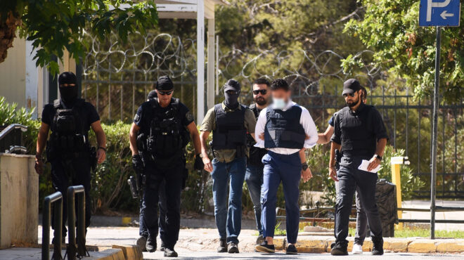 στενεύει-ο-κλοιός-γύρω-από-τη-μαφία-της-563120842