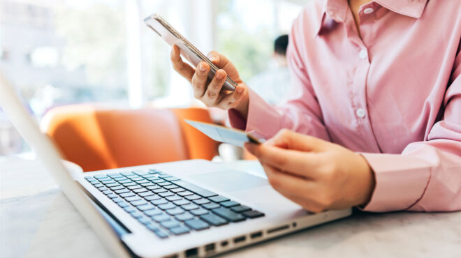 λουκέτο-σε-50-e-shops-φαντάσματα-563128252