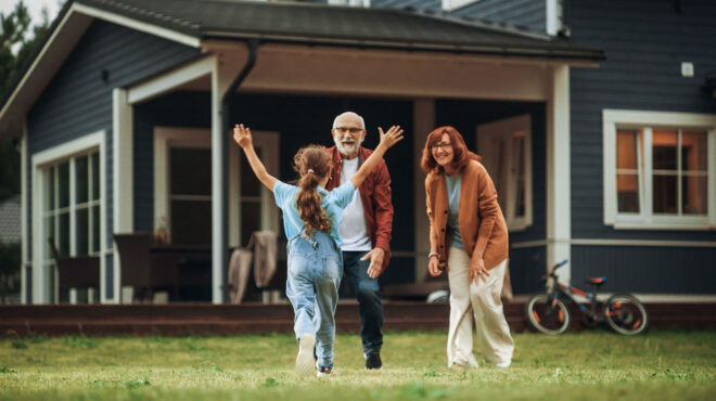 σουηδία-φυλάνε-τα-εγγόνια-τους-επί-πλη-563109505