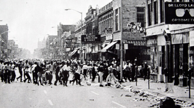 σαν-σήμερα-23-ιουλίου-1967-ξεσπούν-οι-ταρα-563138185