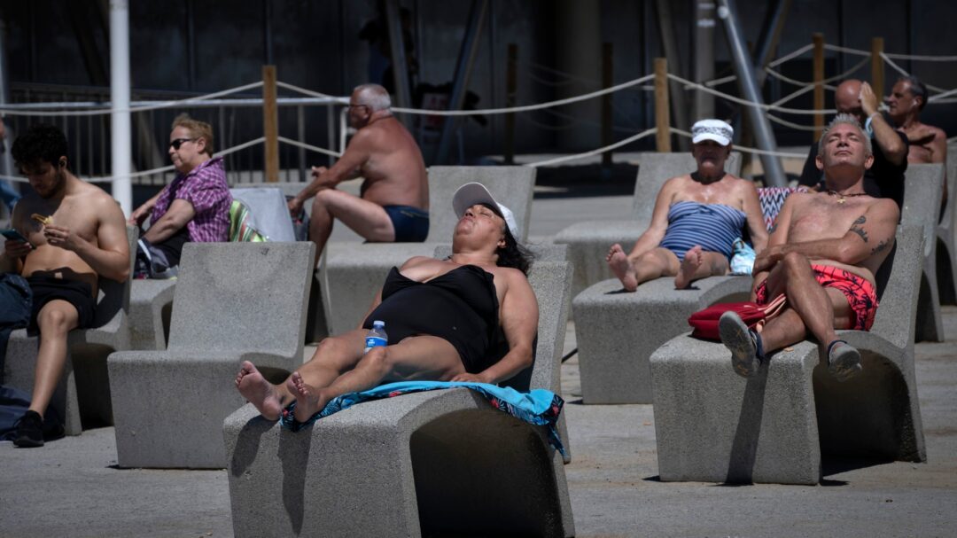 to-ευαγγέλιο-του-σύγχρονου-τουρίστα-563130280