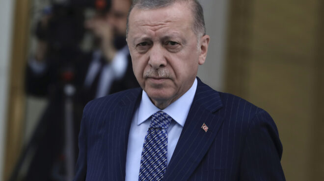 πού-στοχεύουν-οι-διαρροές-της-αγκυρας-563143978