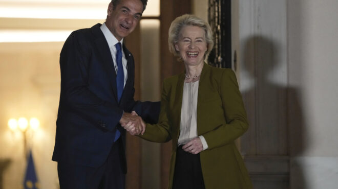 συγχαρητήρια-μητσοτάκη-σε-φον-ντερ-λά-563132383