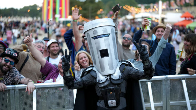 βρετανία-εκλογές-ο-σκουπιδόφατσας-563106451