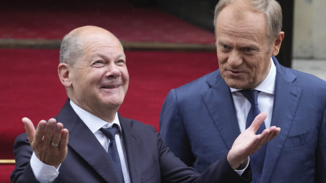 επίσκεψη-σολτς-στη-βαρσοβία-563106046