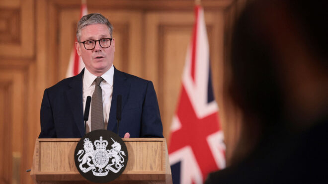 βρετανία-στην-ντάουνινγκ-στριτ-άνθρω-563117083