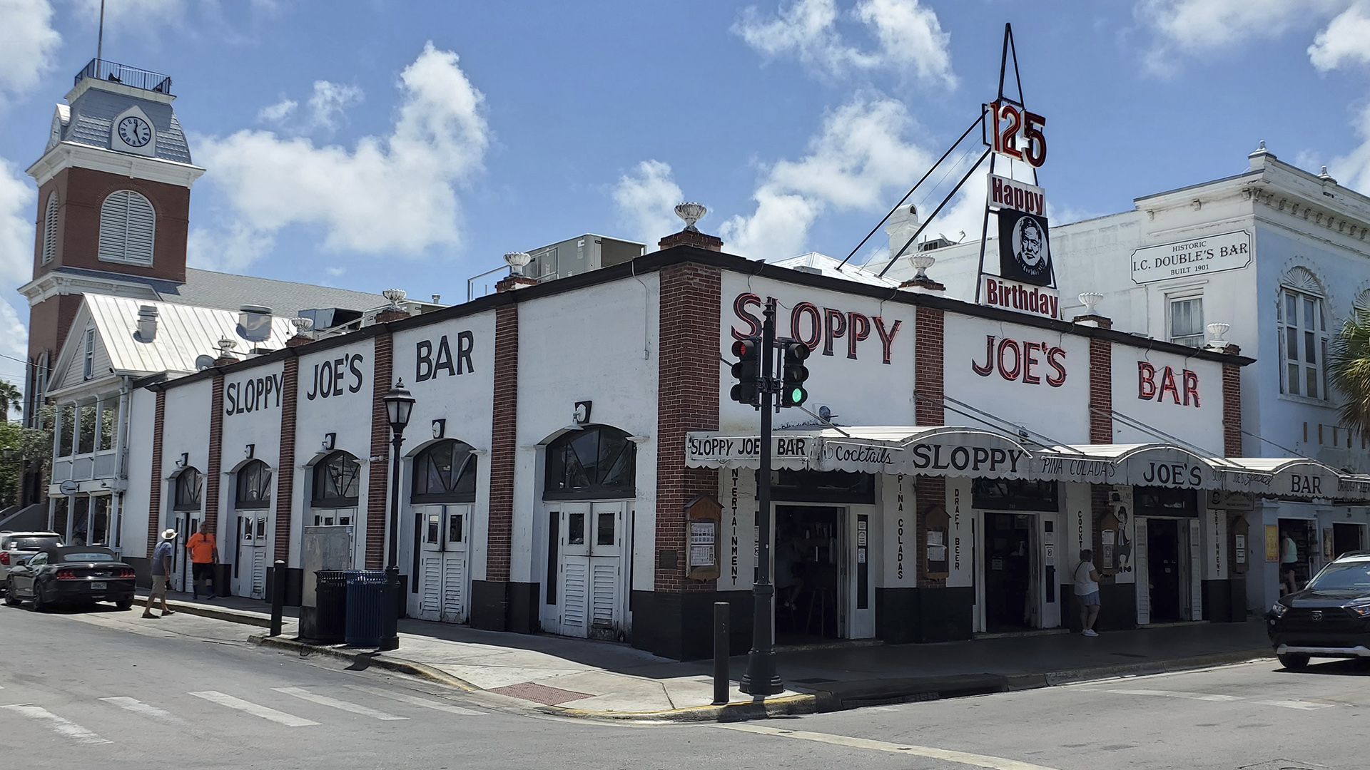 Μια διαφορετική γιορτή για τα 125 χρόνια από τη γέννηση του Ερνεστ Χέμινγουεϊ-3