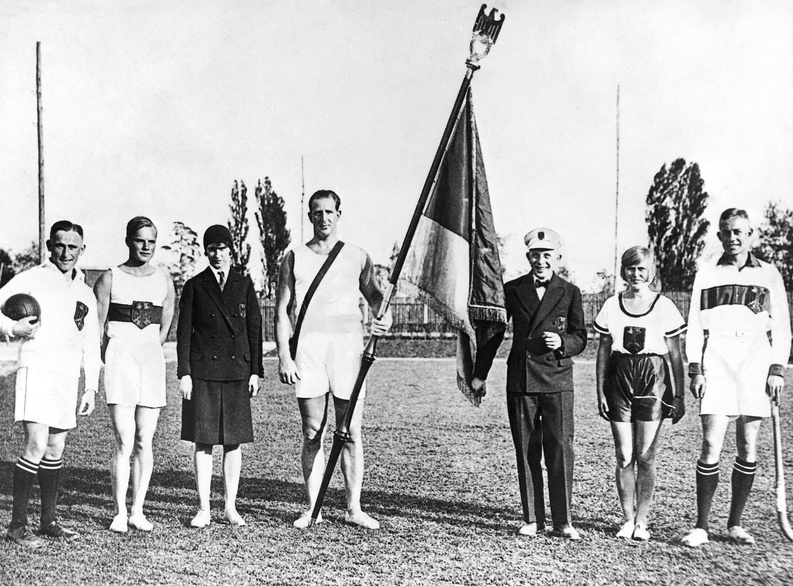 Ολυμπιακοί Αγώνες: Από τη λευκή στολή στην υψηλή ραπτική-2