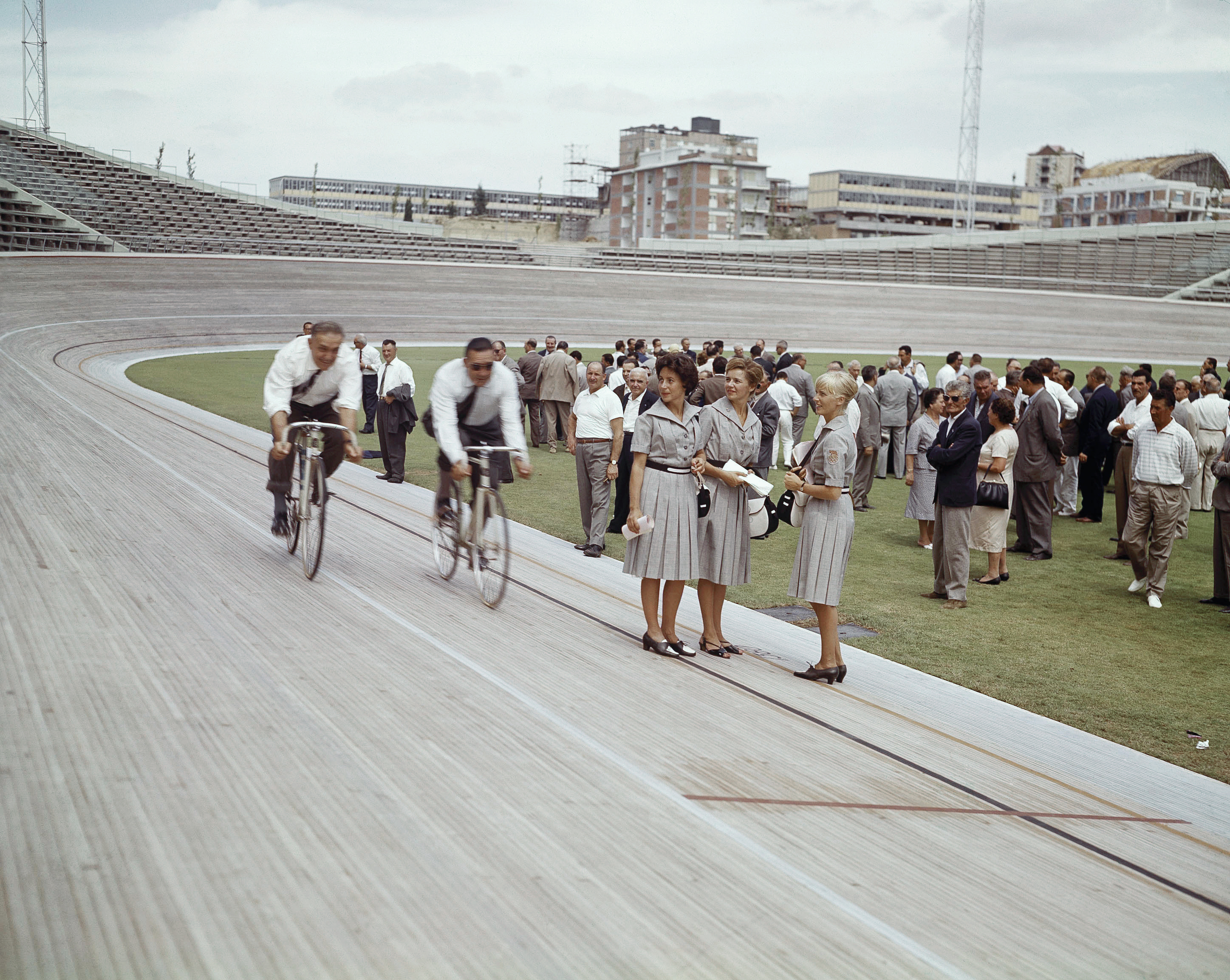 Ολυμπιακοί Αγώνες: Από τη λευκή στολή στην υψηλή ραπτική-4