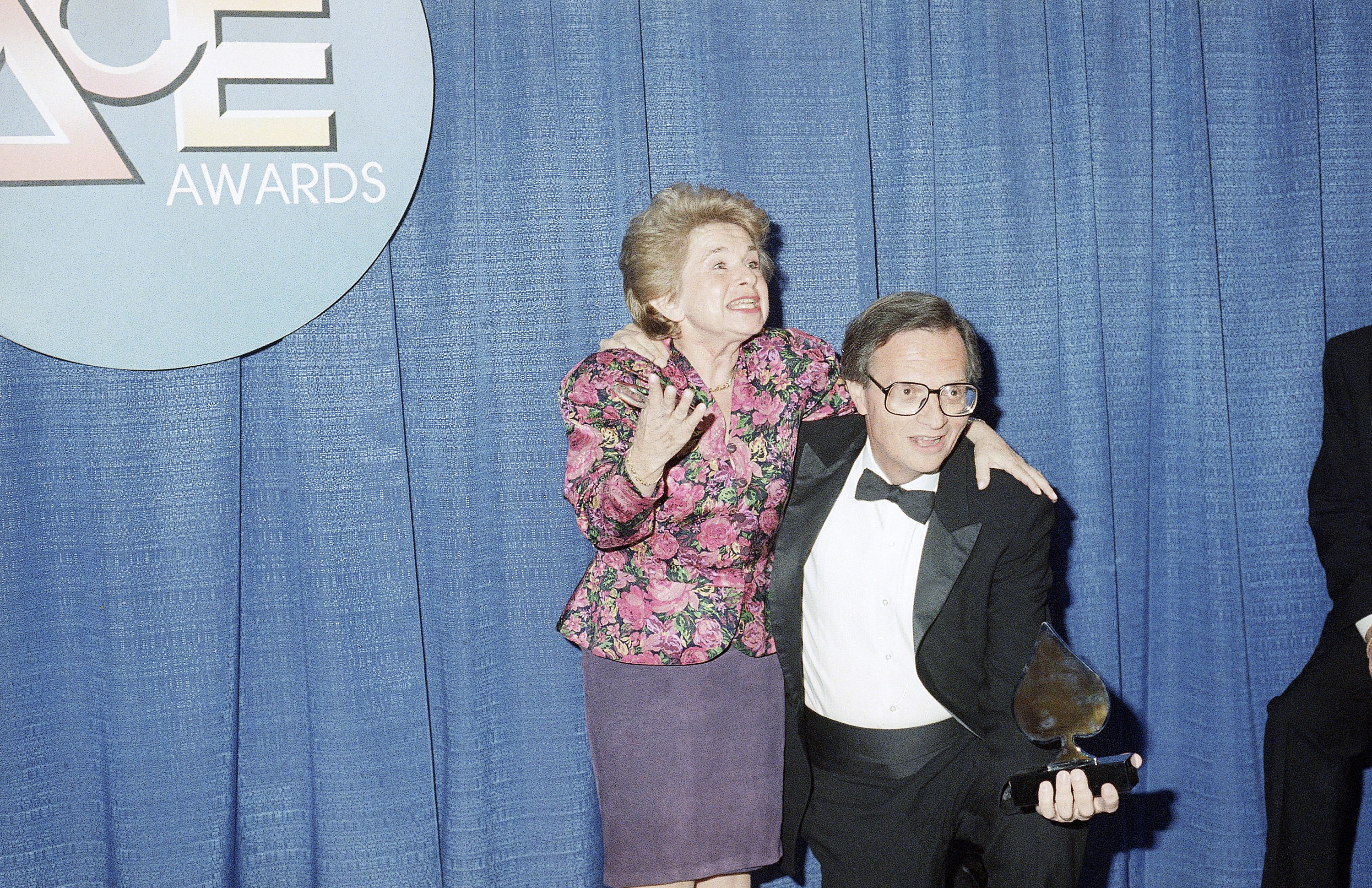 Πέθανε η Δρ Ρουθ, η διάσημη τηλεοπτική σεξολόγος-2