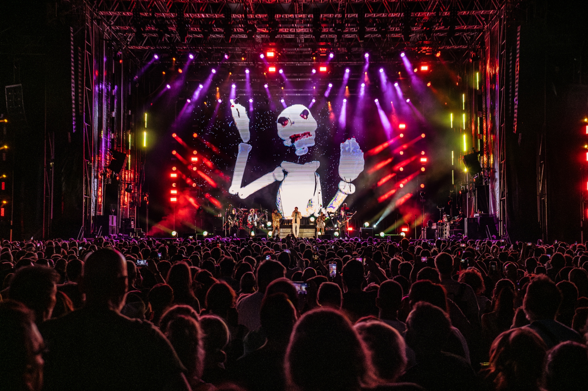 Duran Duran & Massive Attack: Λαμπερά 80s και σκοτεινά 90s στην Αθήνα-5