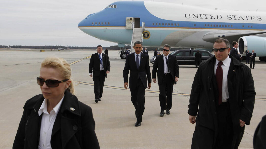 eύη-πούμπουρας-h-ελληνίδα-των-μυστικών-563145079