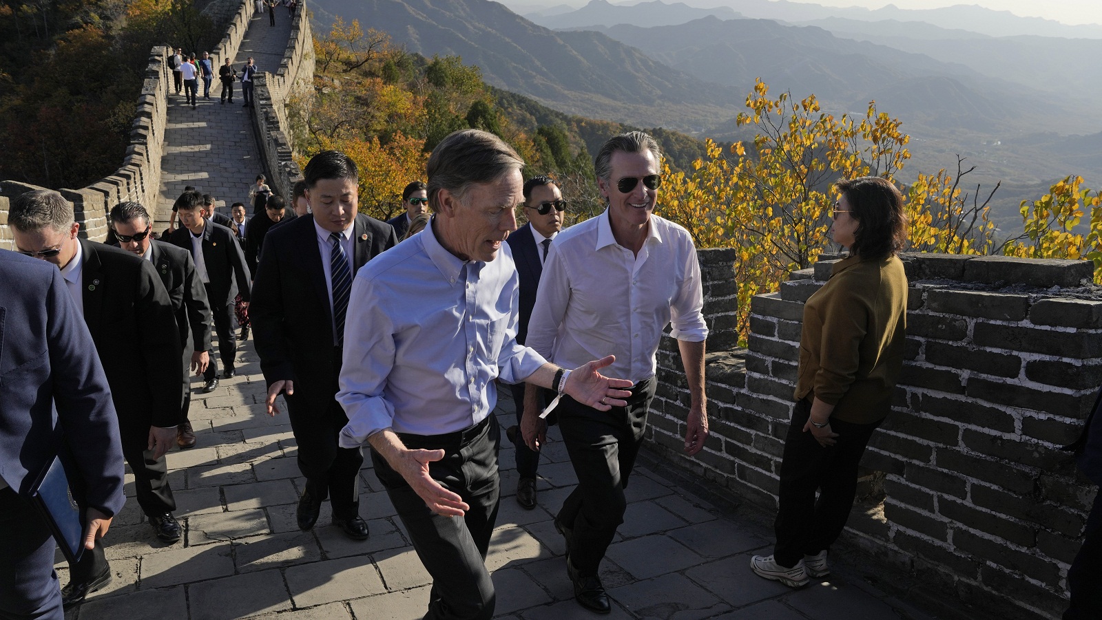 Economist: Γιατί στην Κίνα προτιμούν τον Γκάβιν Νιούσομ αντί των Μπάιντεν και Τραμπ-1