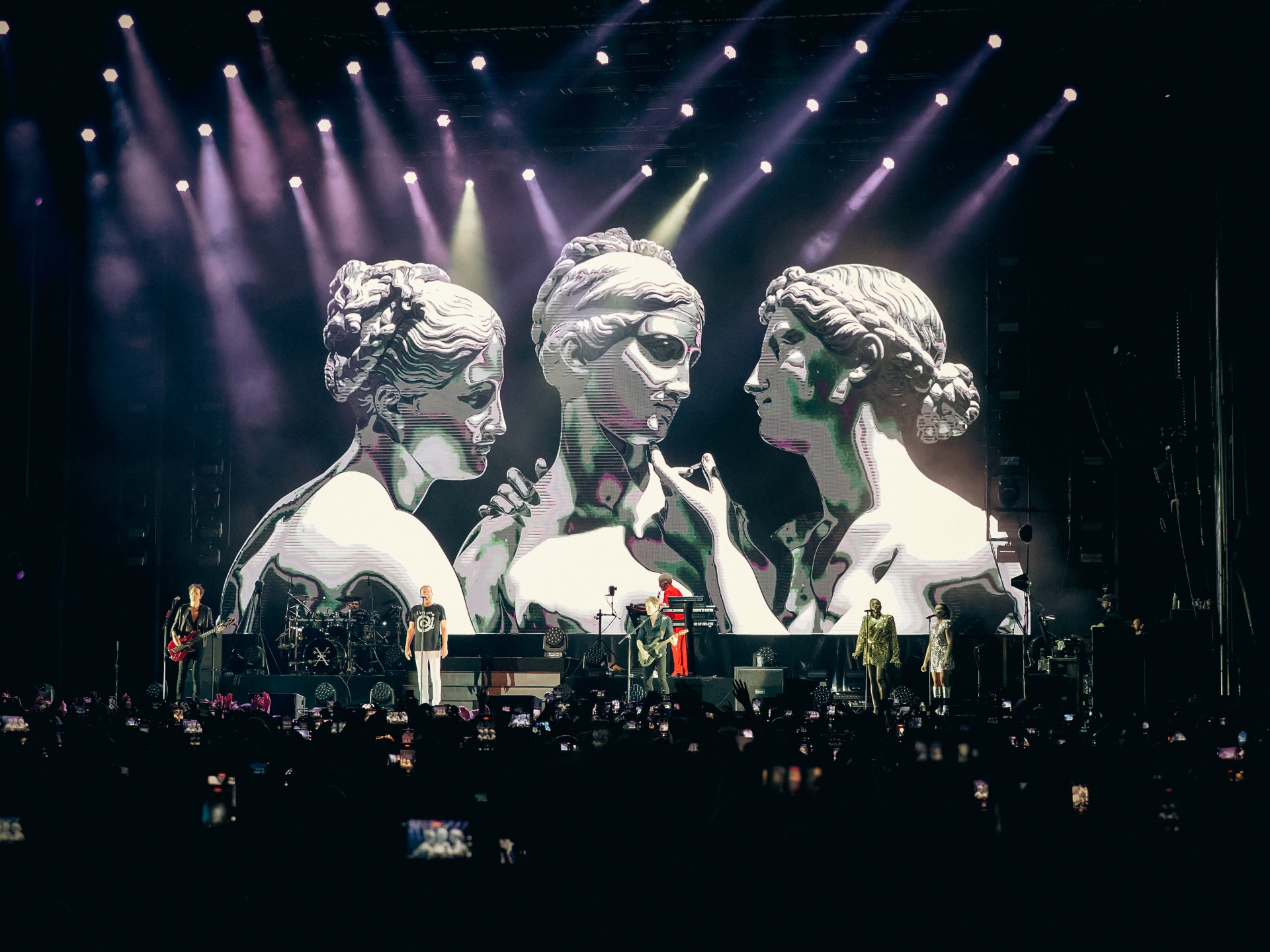 Duran Duran & Massive Attack: Λαμπερά 80s και σκοτεινά 90s στην Αθήνα-9