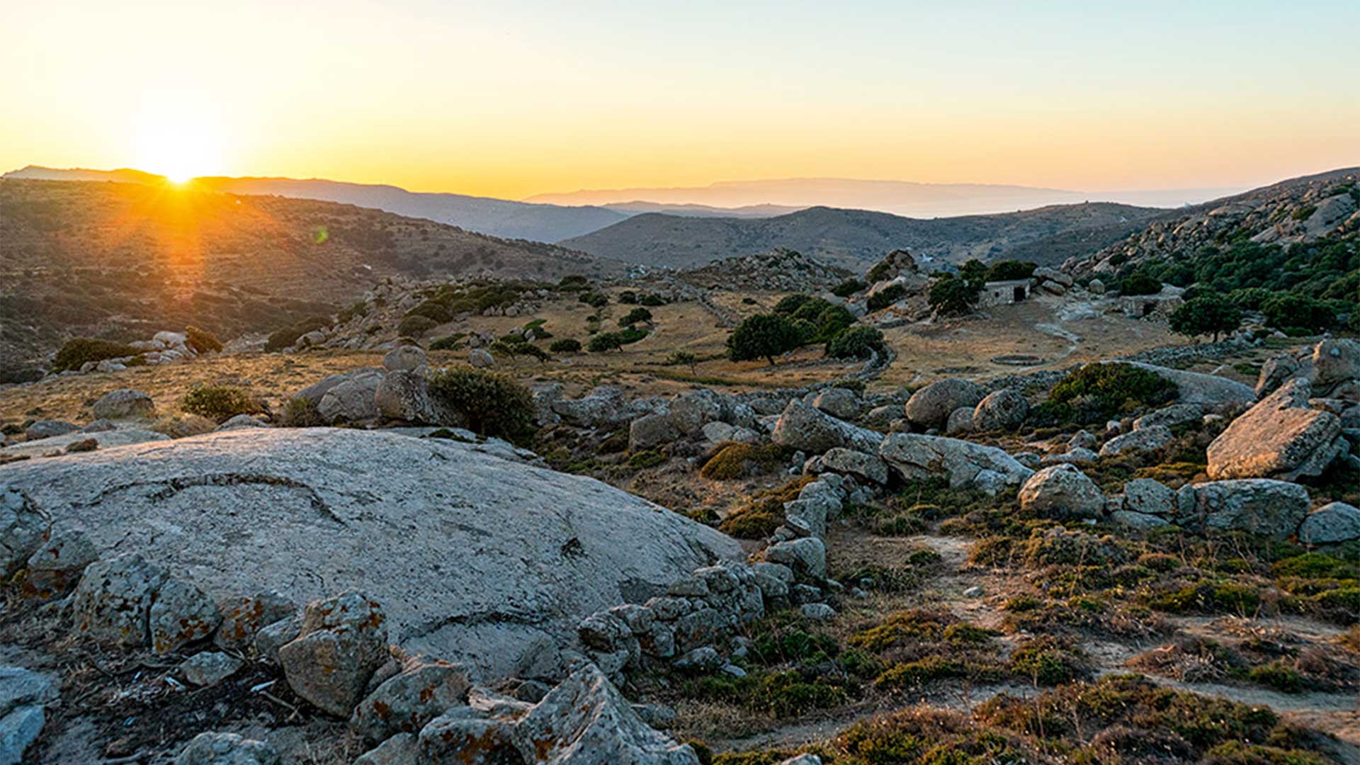 3 μοναδικά στον κόσμο αιγαιοπελαγίτικα χωριά που αξίζει να επισκεφτείτε-2