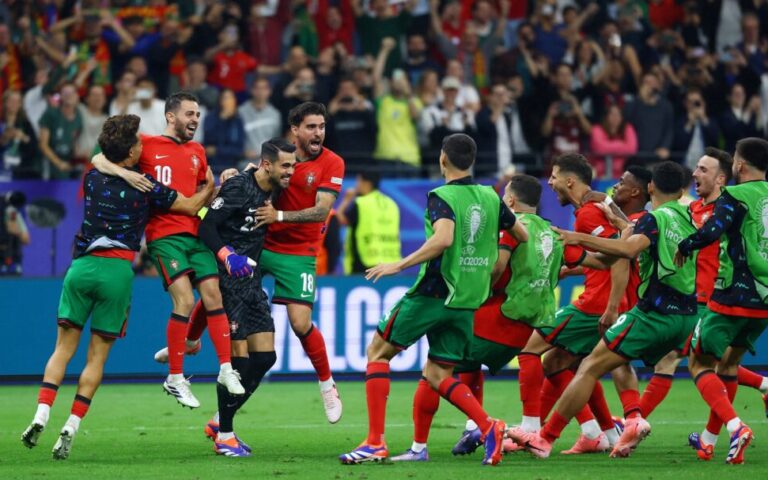 EURO 2024: Τα γάντια του Ντιόγκο Κόστα σκούπισαν τα δάκρυα του Κριστιάνο Ρονάλντο