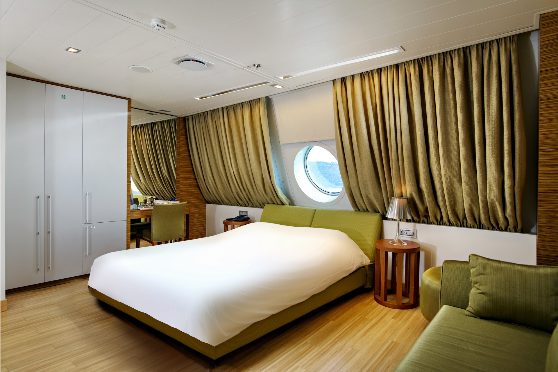 ANEK LINES: Με τον αέρα του τόπου της!-1