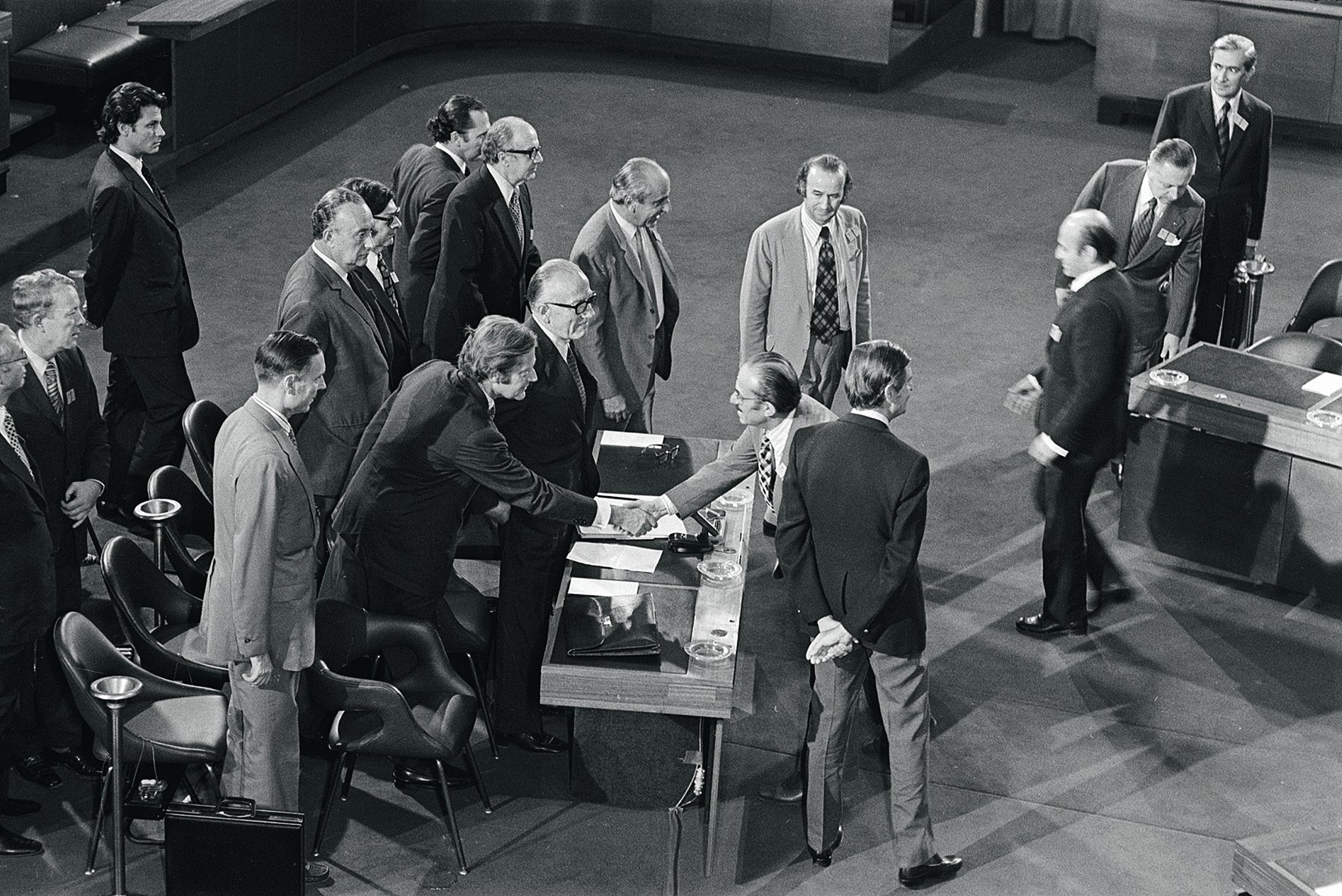 Μεταπολίτευση: Oι πρώτες μέρες-3