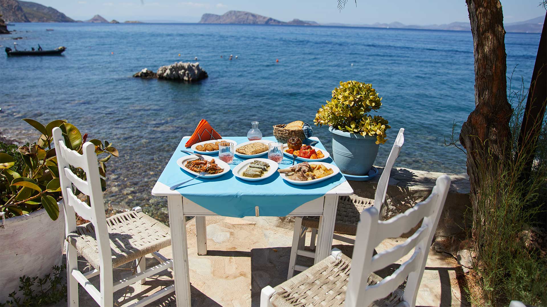 Σαββατοκύριακο στην Υδρα: Πού να πάτε, τι να κάνετε-4