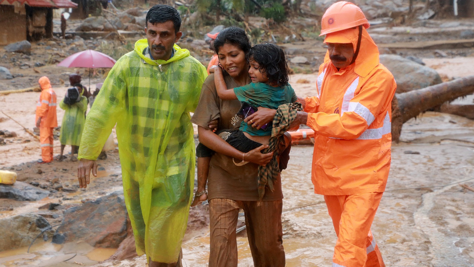 Ινδία: Πάνω από 40 νεκροί λόγω κατολισθήσεων-1