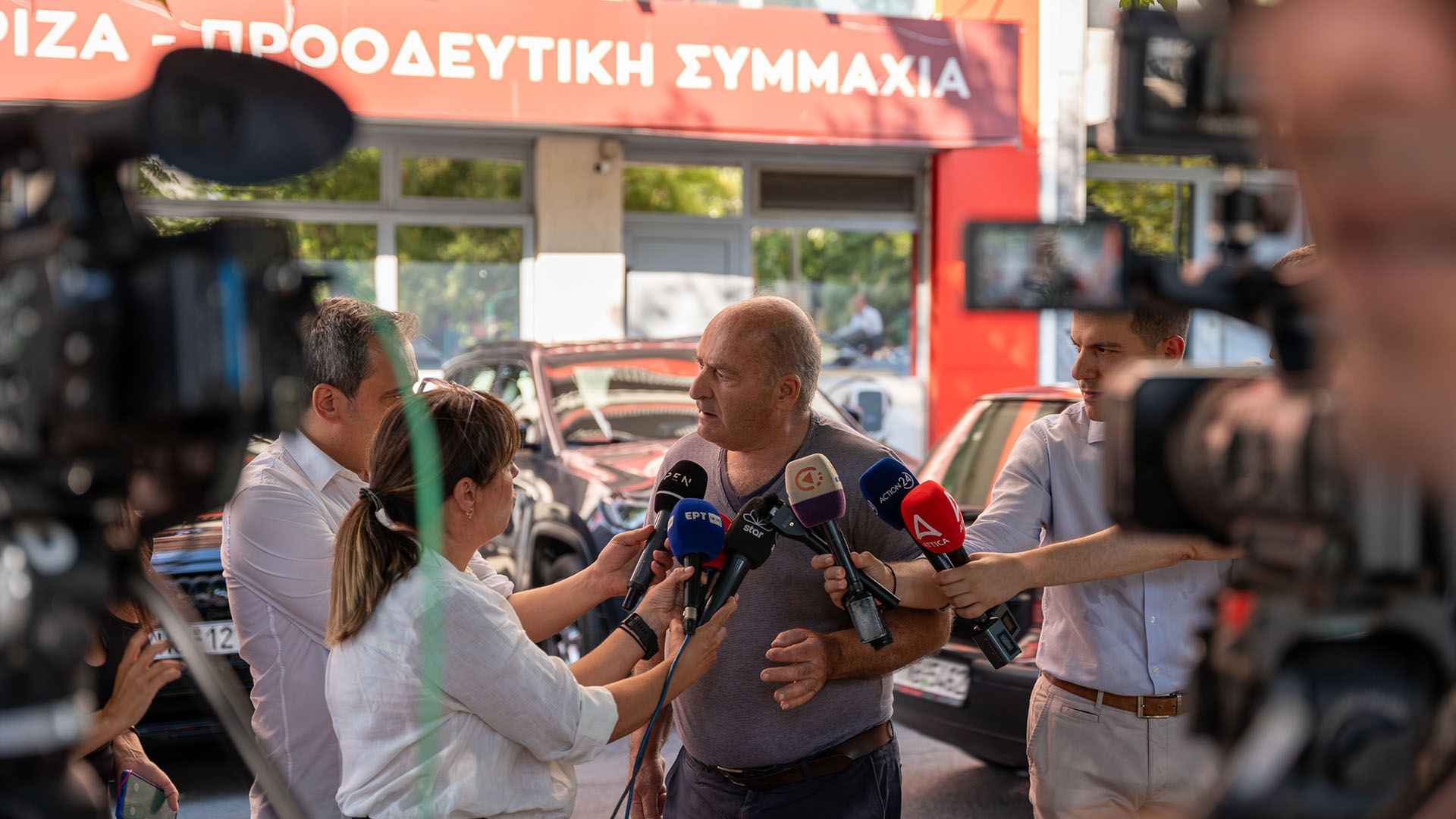 «Τα παράπονά σας στον κύριο Κασσελάκη»-3