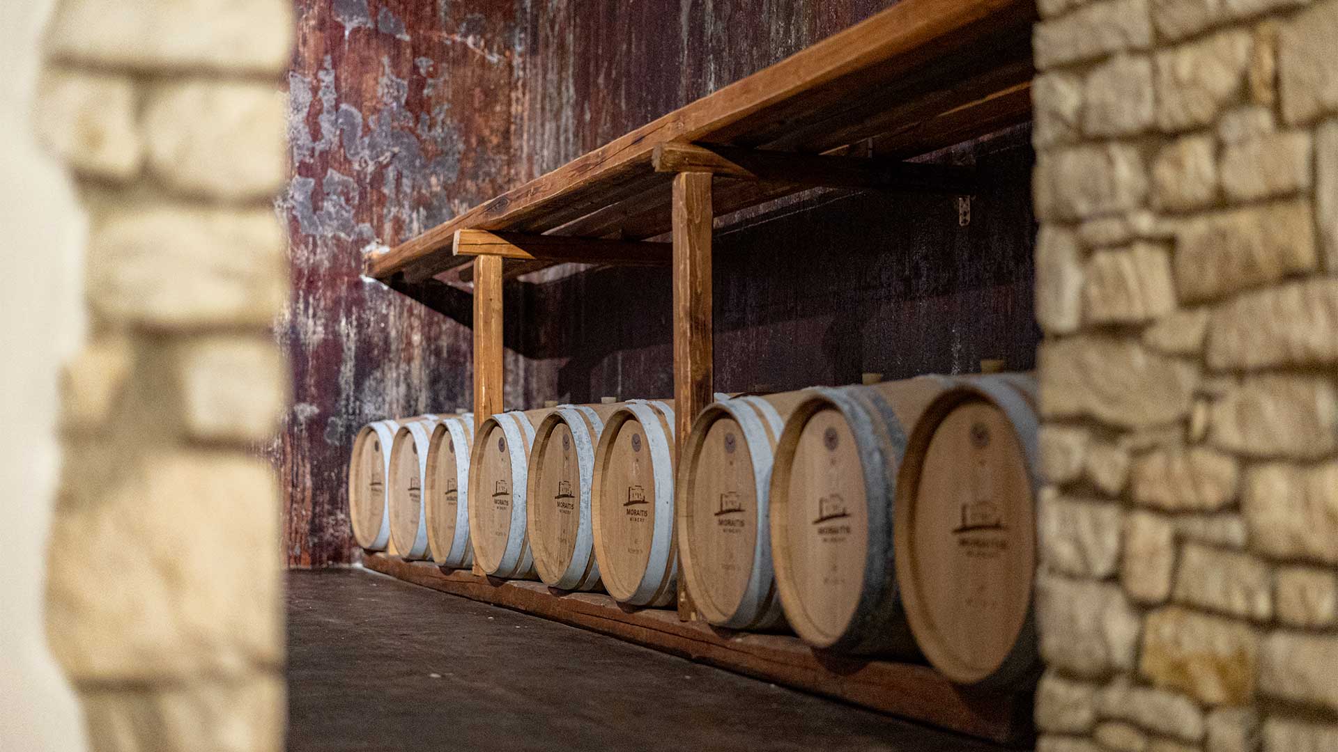 Κυκλάδες στο ποτήρι: 7 επισκέψιμα οινοποιεία του Αιγαίου-1