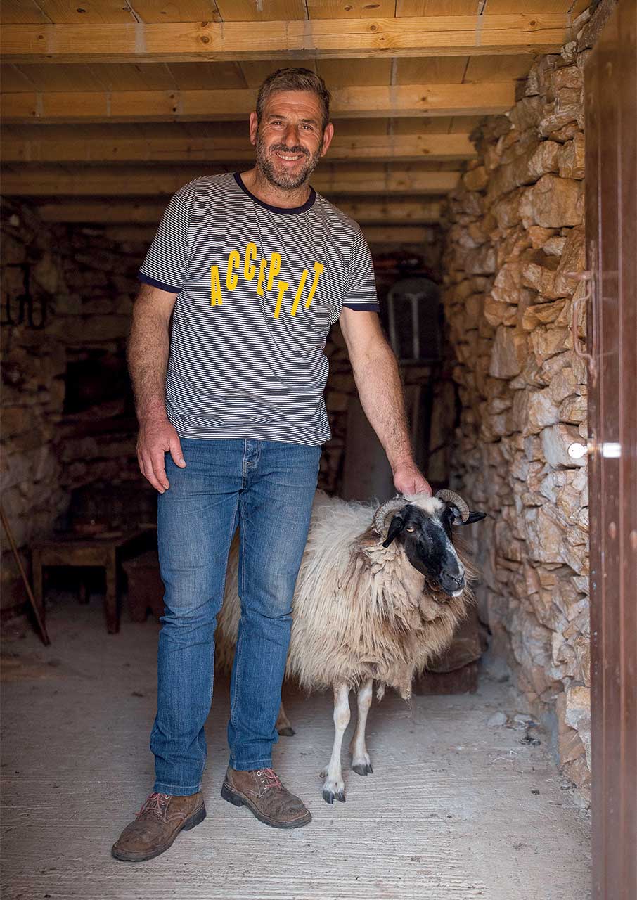 Νάξος: Το νησί με τα πολλά πρόσωπα και τα υπέροχα χωριά-11