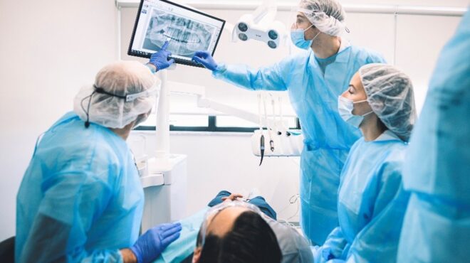 η-μετάβαση-από-τη-σχολική-στην-πανεπισ-563141494