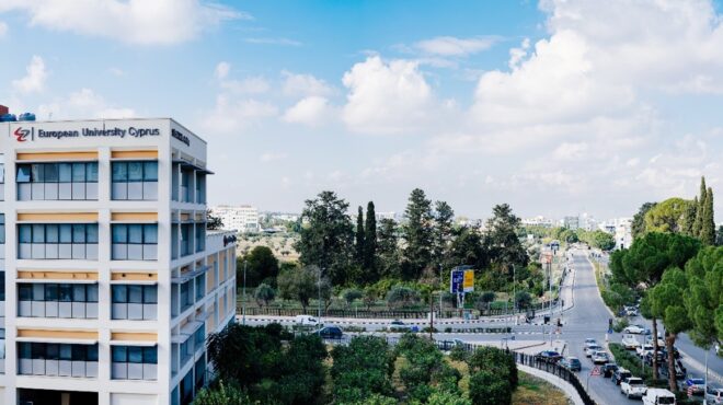 εξ-αποστάσεως-εκπαίδευση-η-εναλλακτ-563151028