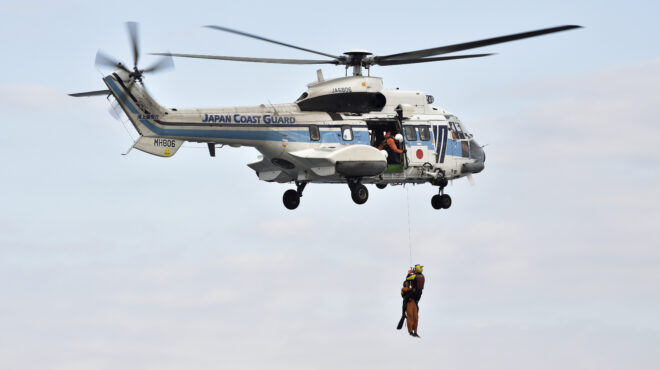 ιαπωνία-κολυμβήτρια-διασώθηκε-80-χλμ-α-563120914