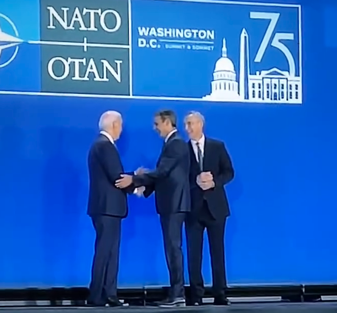 Σύνοδος ΝΑΤΟ: Τετ α τετ Μητσοτάκη με Μπλίνκεν – Η χειραψία με τον Μπάιντεν-1