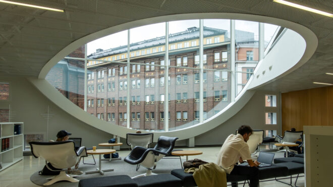 η-ζωή-και-η-κοινωνική-βιτρίνα-της-563125681