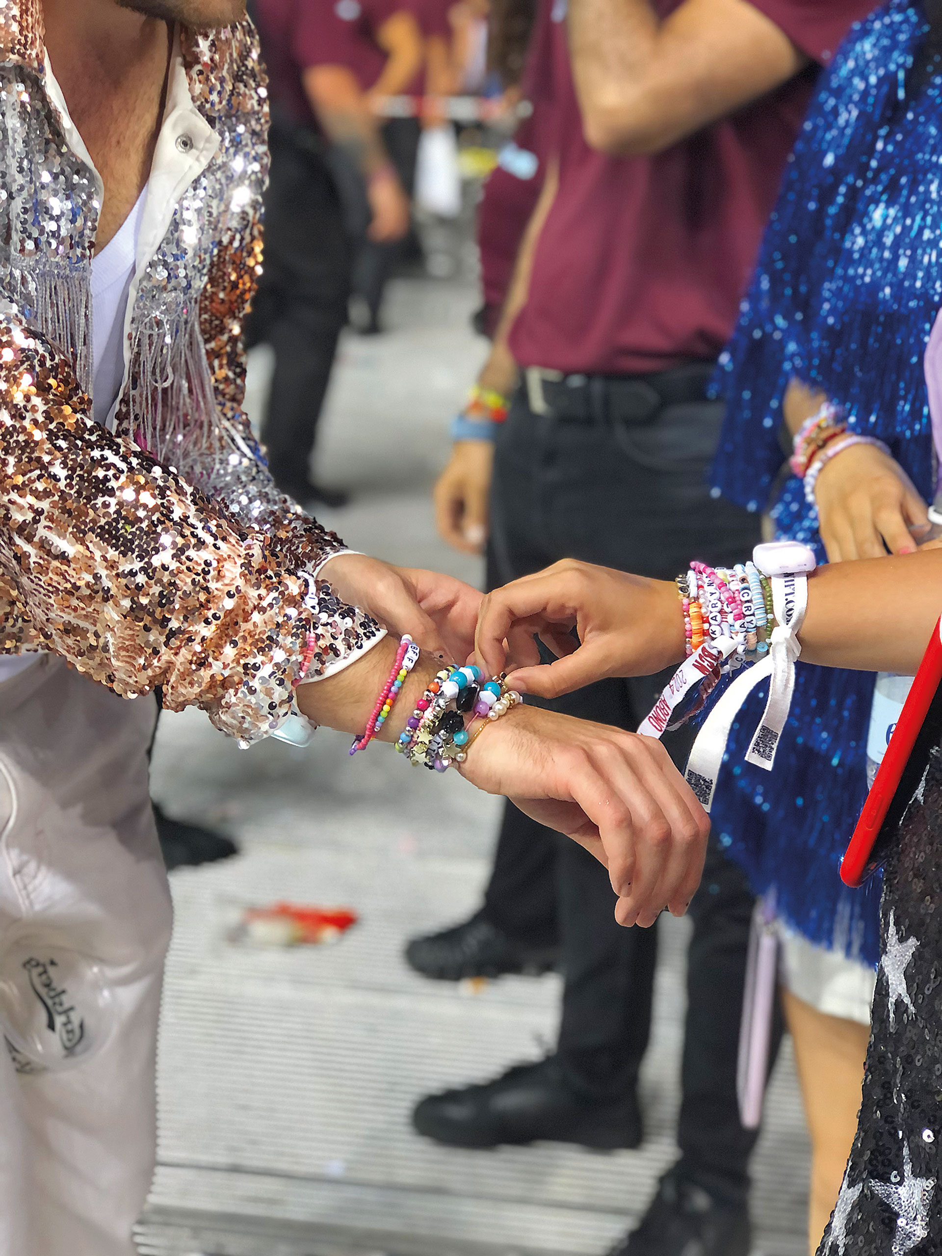 Τελικά, γιατί γίνεται τόσος χαμός με την Τέιλορ Σουίφτ;-2