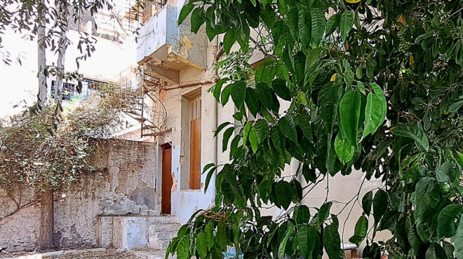 ξεχασμένες-αυλές-στα-κάτω-πατήσια-563148154