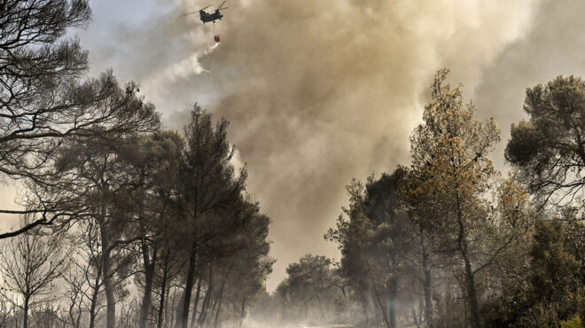 κυβέρνηση-στοιχήματα-εν-μέσω-θέρους-563136211