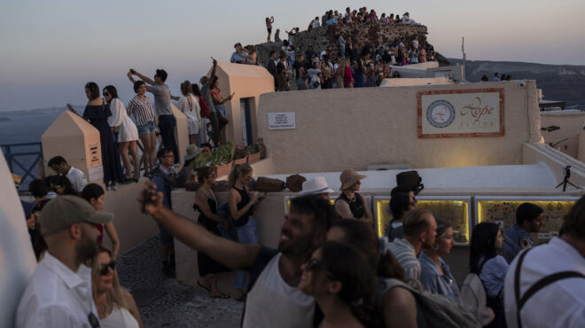 ο-τουρισμός-σημείο-καμπής-563148160