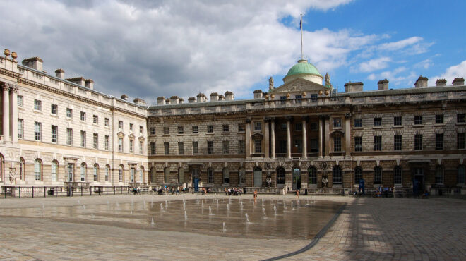 με-την-πένα-του-λόρδου-βύρωνα-η-βικτόρι-563136556