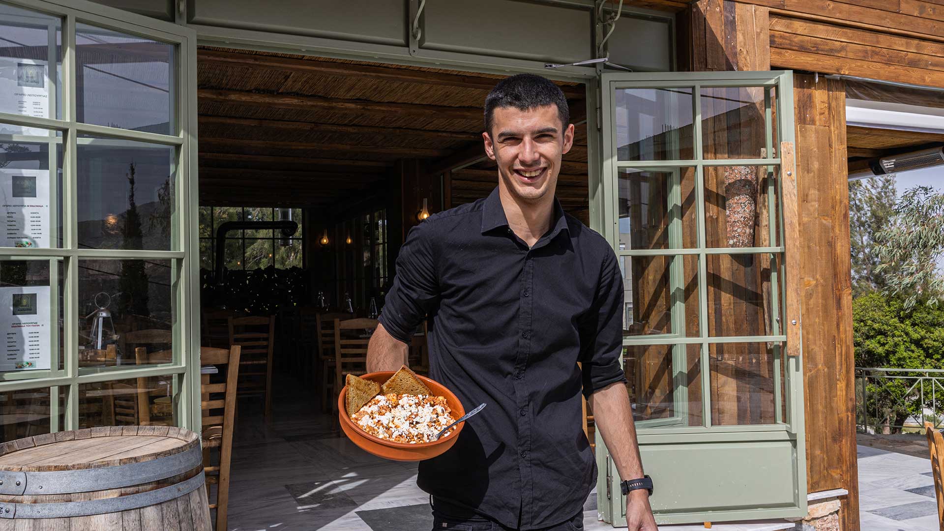 17 νόστιμες περιπέτειες στα πέριξ της Αθήνας: από ξυλόφουρνοι μέχρι μυστικές καντίνες-9