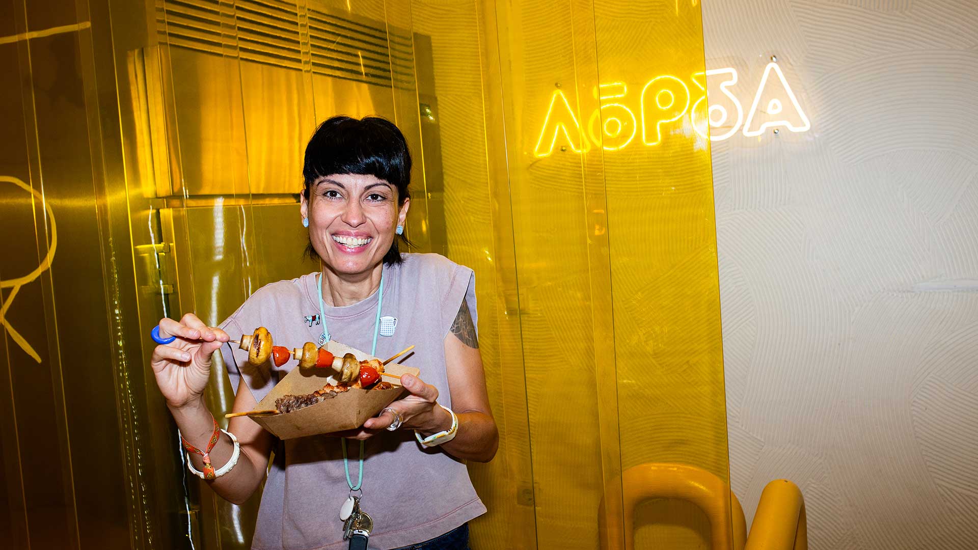 Σουβλάκι, μπέργκερ ή αυθεντικό φαλάφελ; 6 νέες στάσεις για street food στην Αθήνα-3