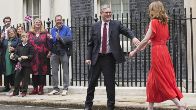 βρετανία-στην-ντάουνινγκ-στριτ-άνθρω-563119015