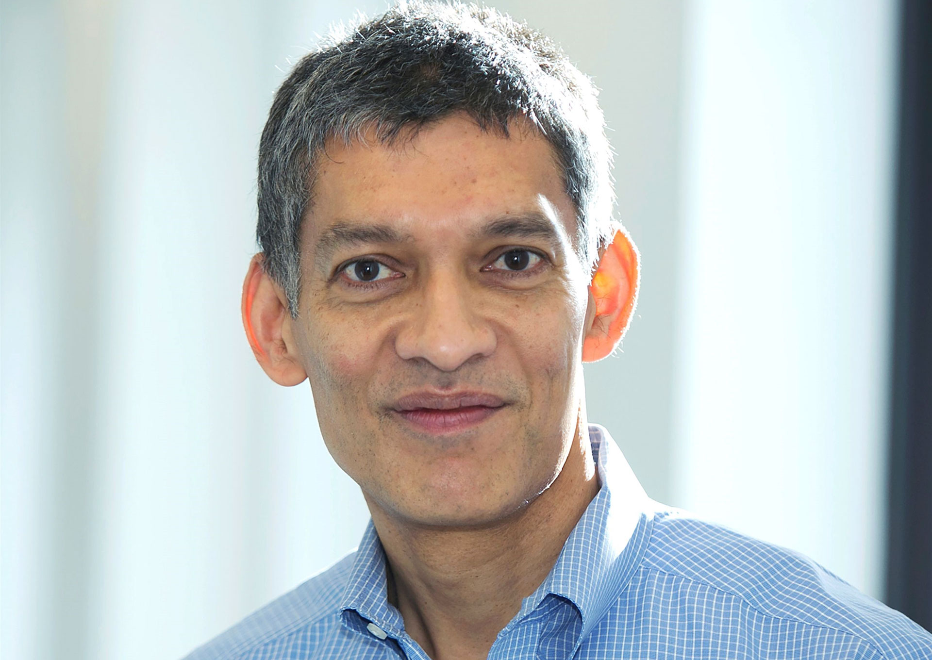 Εσγουαρ Πρασάντ στην «Κ»: Ερχεται σε λίγα χρόνια το τέλος των μετρητών σε όλο τον κόσμο-1