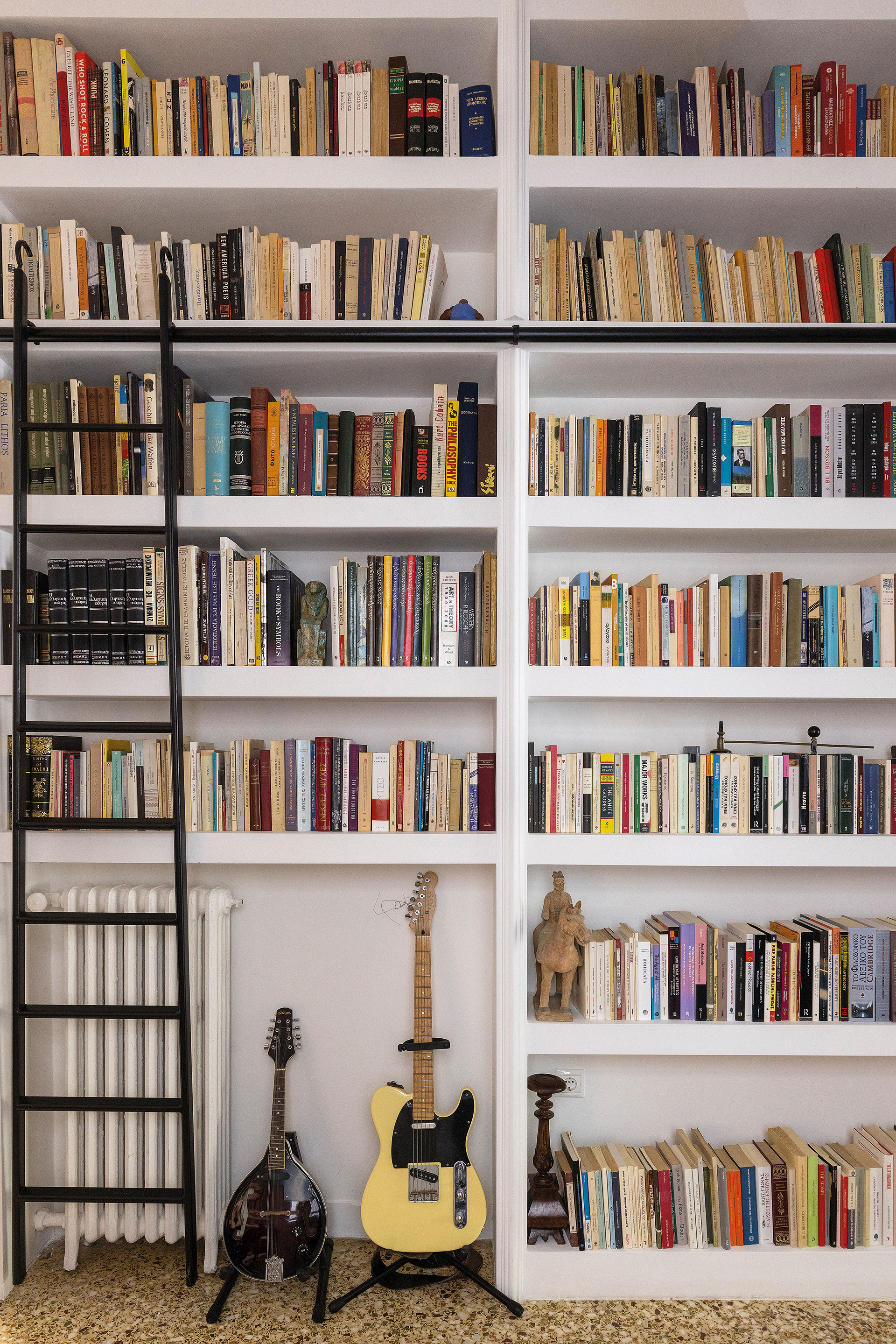 Eνα ισόγειο-κουκλί στον Λυκαβηττό-2