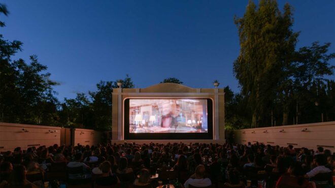 γιατί-οι-νέοι-επιλέγουν-κλασικές-ταιν-563137813