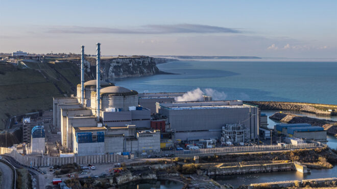 στο-τραπέζι-και-ρεύμα-από-πυρηνικές-μο-563125885