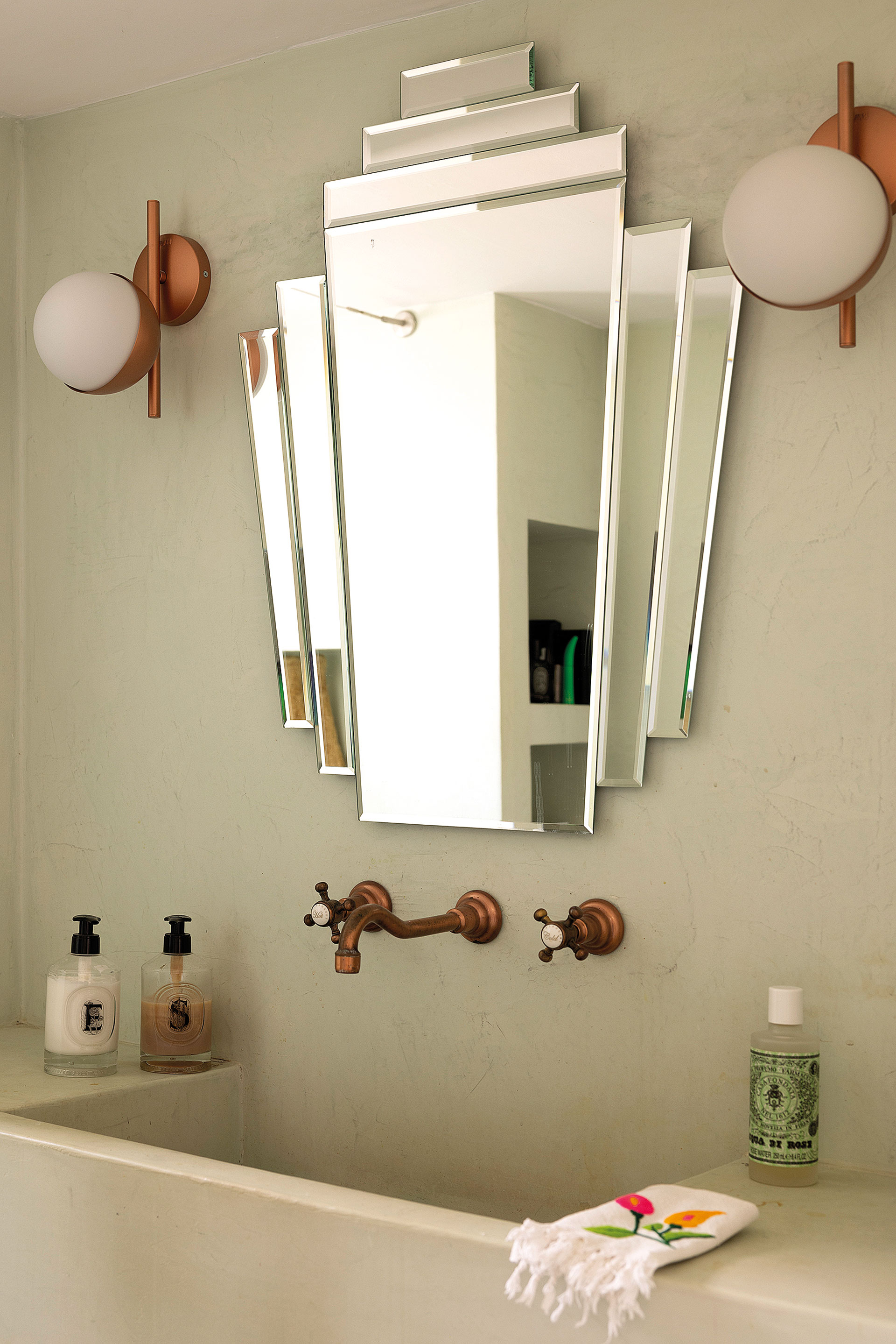 Ενα mix & match διαμέρισμα στην Κατεχάκη-2